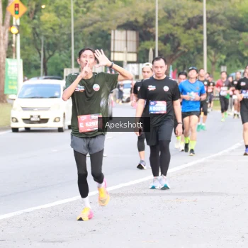 Runner Photo 3903057