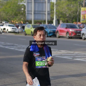 Runner Photo 3903095