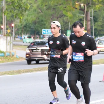Runner Photo 3903159