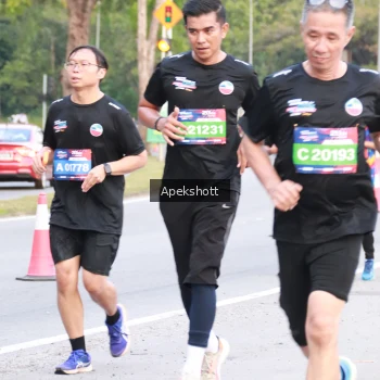 Runner Photo 3903192