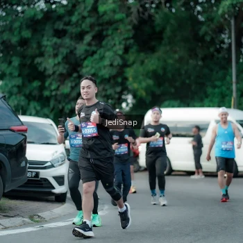 Runner Photo 3903211