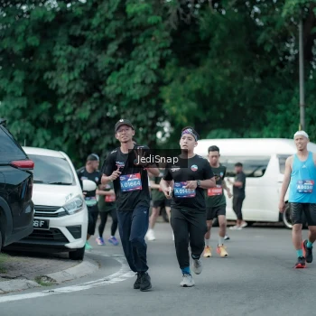 Runner Photo 3903254