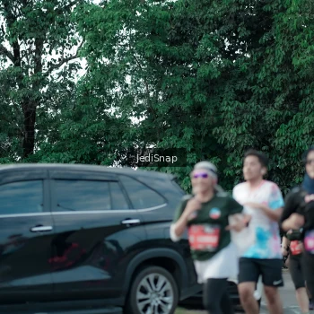 Runner Photo 3903265