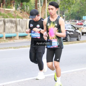 Runner Photo 3903273