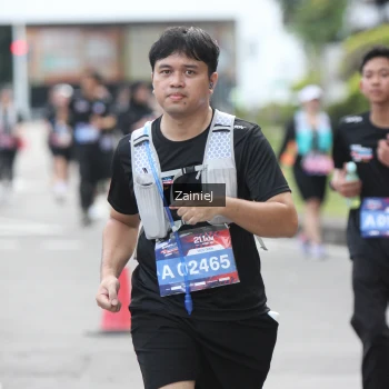 Runner Photo 3903325