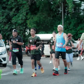 Runner Photo 3903327