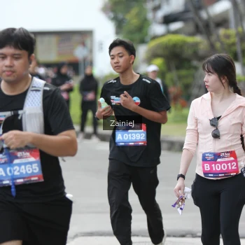 Runner Photo 3903430