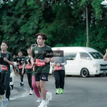 Runner Photo 3903449