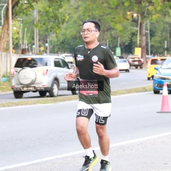 Runner Photo 3903466