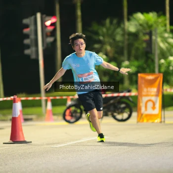 Runner Photo 3903476