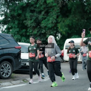 Runner Photo 3903480
