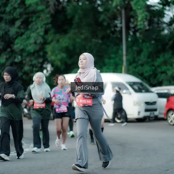 Runner Photo 3903547