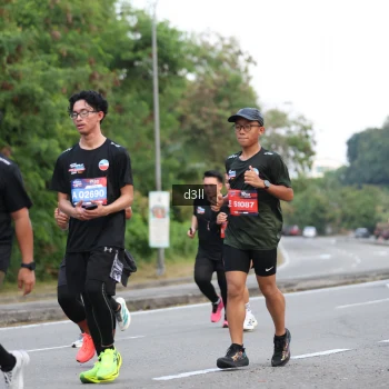 Runner Photo 3903551