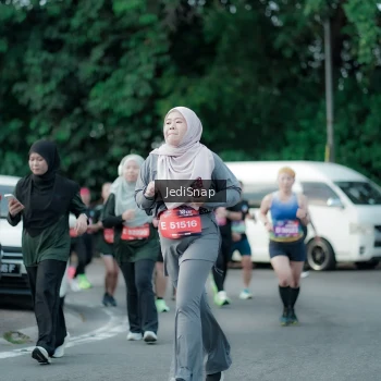 Runner Photo 3903555