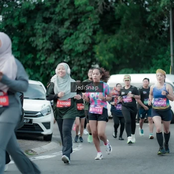 Runner Photo 3903566