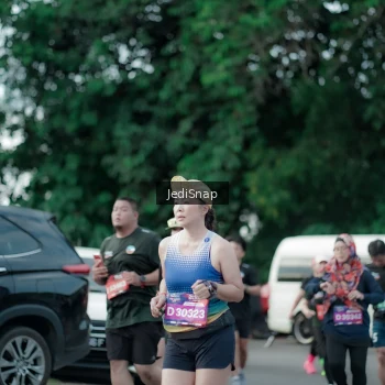 Runner Photo 3903581