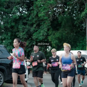 Runner Photo 3903586