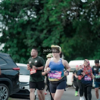 Runner Photo 3903590