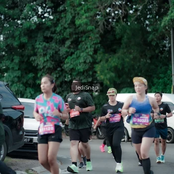 Runner Photo 3903604