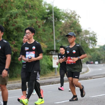Runner Photo 3903621