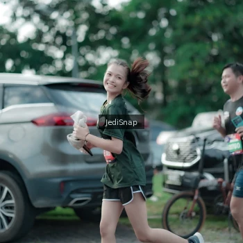 Runner Photo 3903648