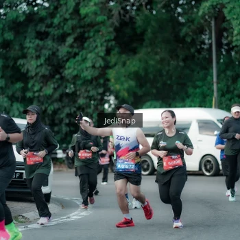 Runner Photo 3903669