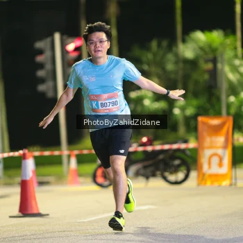 Runner Photo 3903699