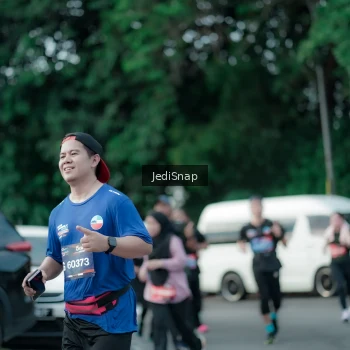 Runner Photo 3903708