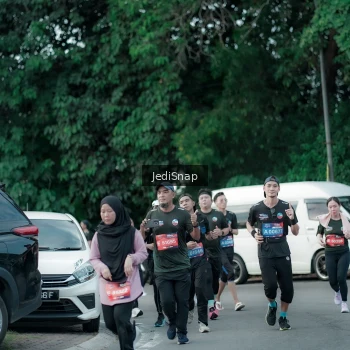 Runner Photo 3903727
