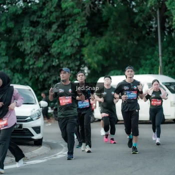 Runner Photo 3903741