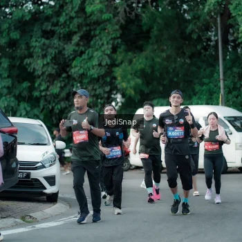 Runner Photo 3903742