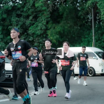 Runner Photo 3903759