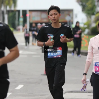 Runner Photo 3903774
