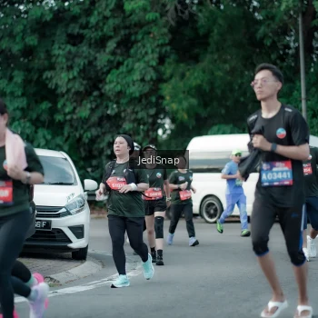 Runner Photo 3903775