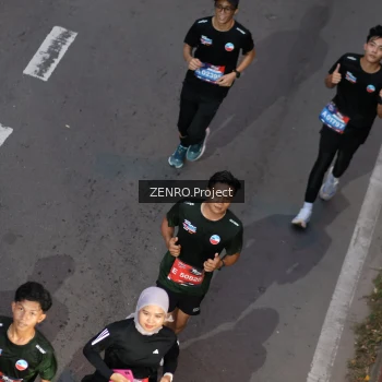 Runner Photo 3903780