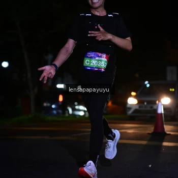 Runner Photo 3903783