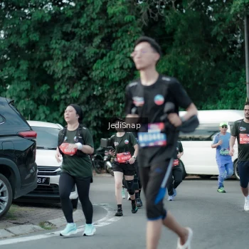Runner Photo 3903787