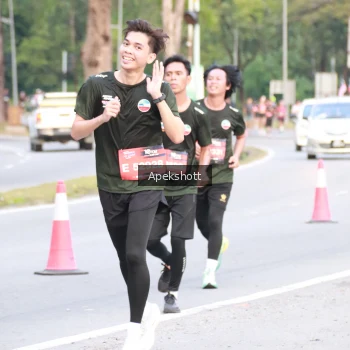Runner Photo 3903791