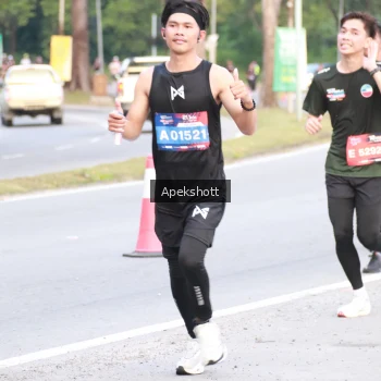 Runner Photo 3903792