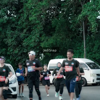 Runner Photo 3903794