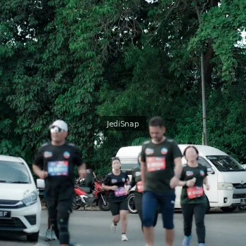 Runner Photo 3903817