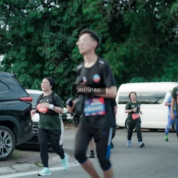 Runner Photo 3903856