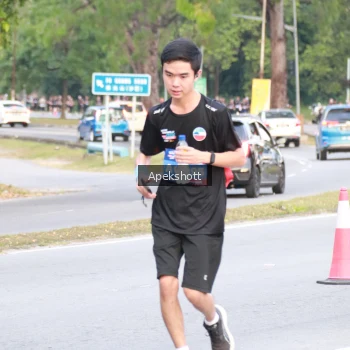 Runner Photo 3903864