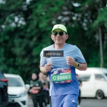 Runner Photo 3903867