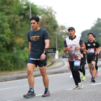 Runner Photo 3903880