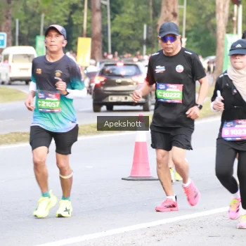 Runner Photo 3903882