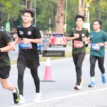 Runner Photo 3903886