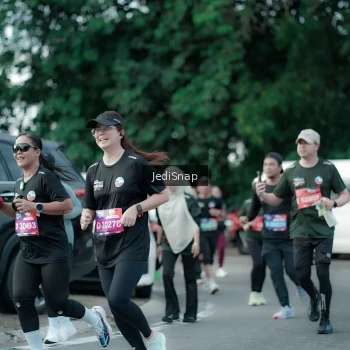 Runner Photo 3903893