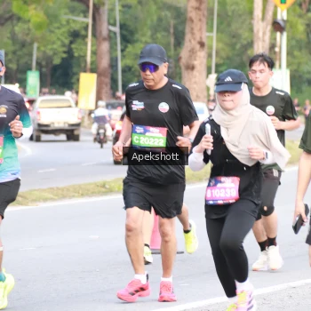 Runner Photo 3903902