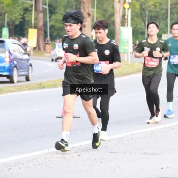 Runner Photo 3903905